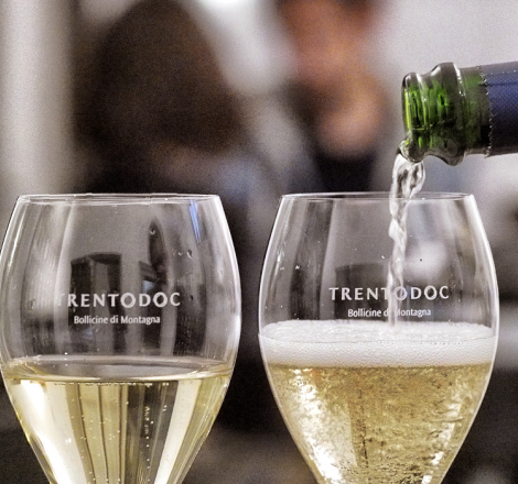 TRENTODOC LA SOSTENIBILE LEGGEREZZA DELLE BOLLICINE - Roccabruna